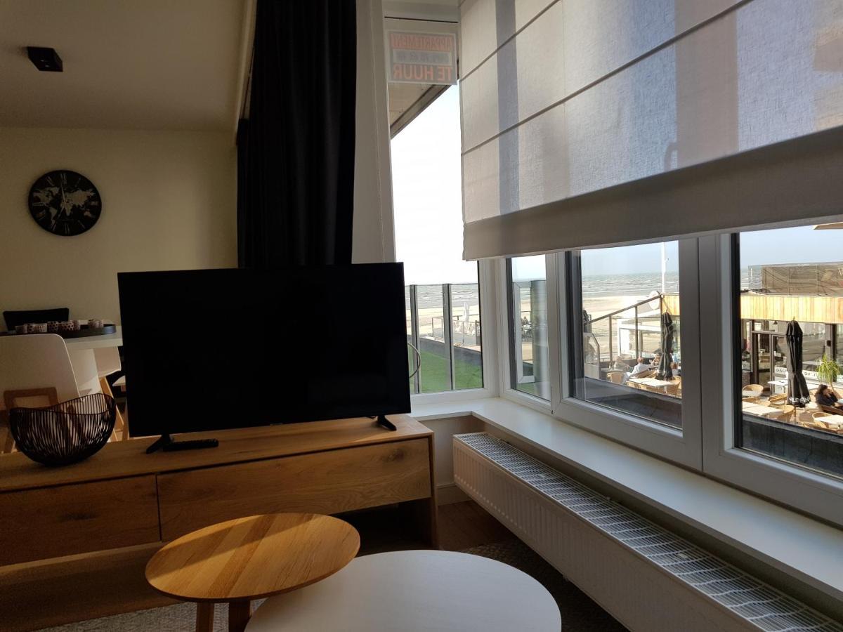 Koksijde Zeedijk La Digue 102 Appartement Met Garage - Lateraal Zeezicht Exterior photo